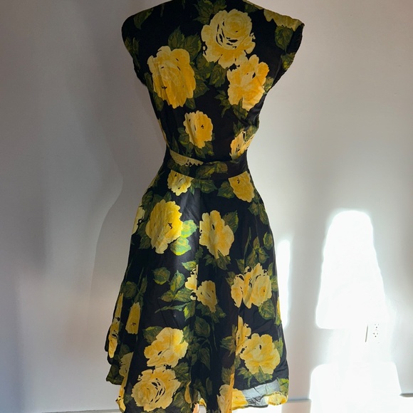 Trashy Diva Yellow Floral Maria Dress 6 - Picture 8 of 10